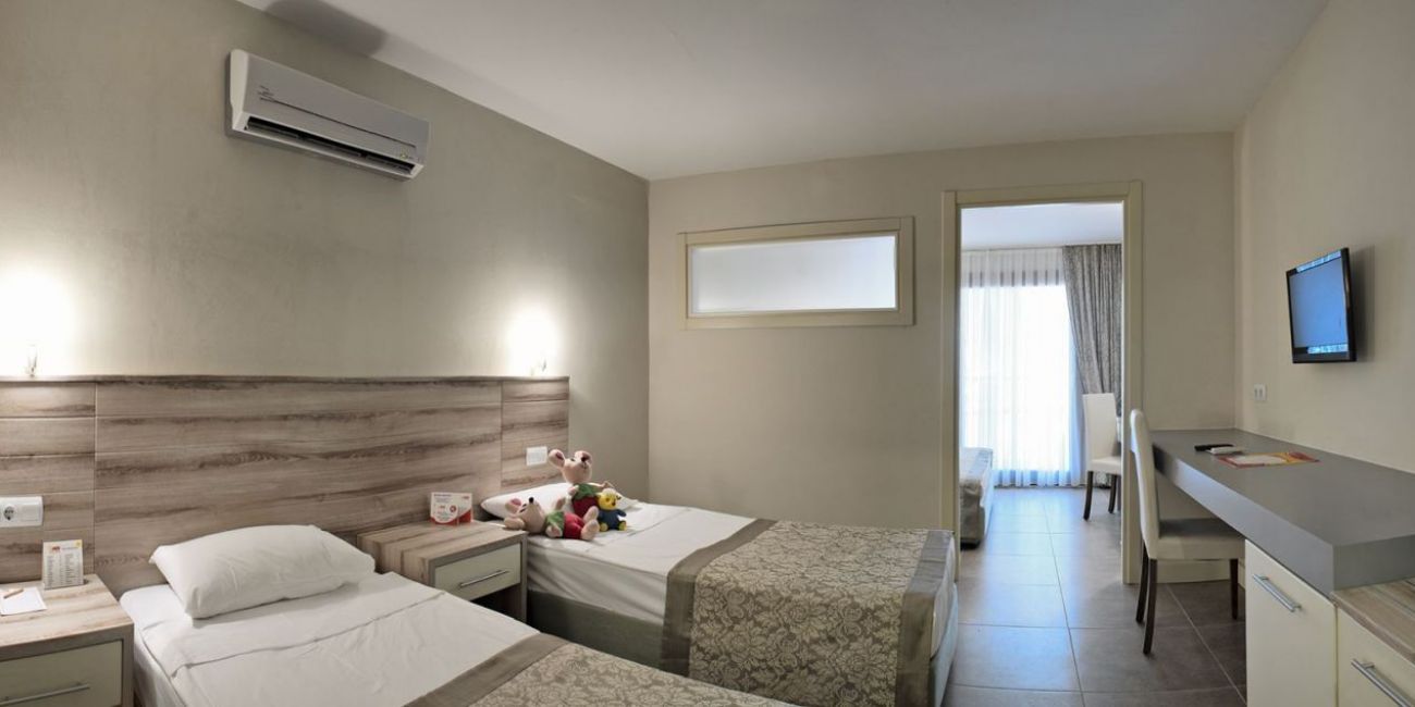 Hotel Omer Holiday Resort 4* Kusadasi 