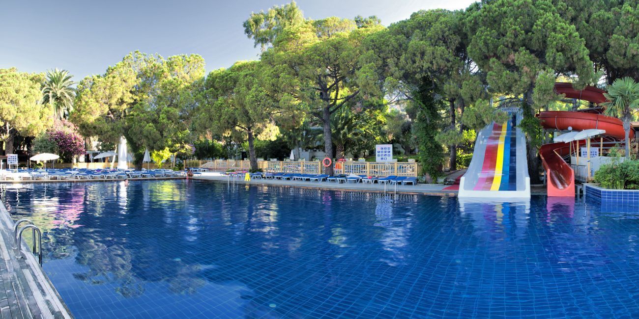 Hotel Omer Holiday Resort 4* Kusadasi 