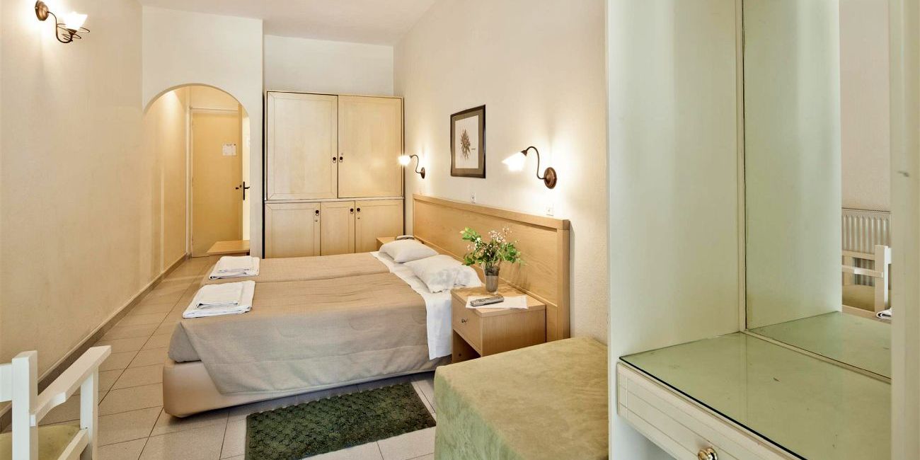 Hotel Omiros 3* Corfu 