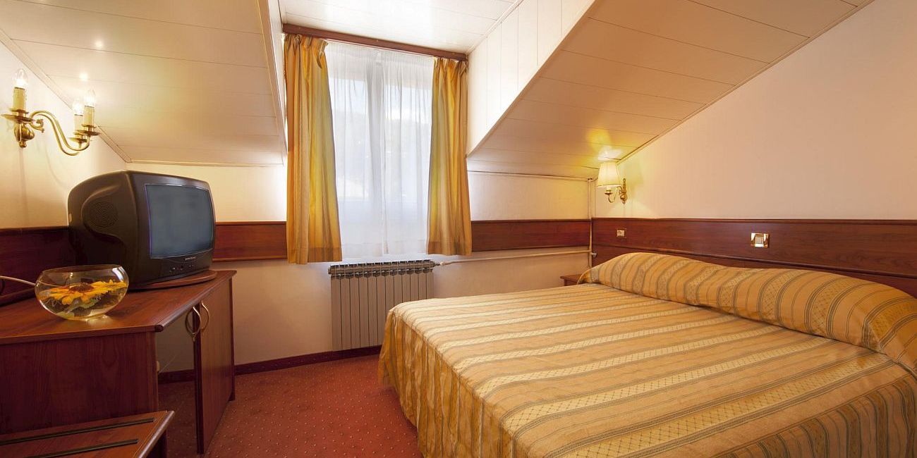 Hotel Palace Bellevue 3*  Opatija 