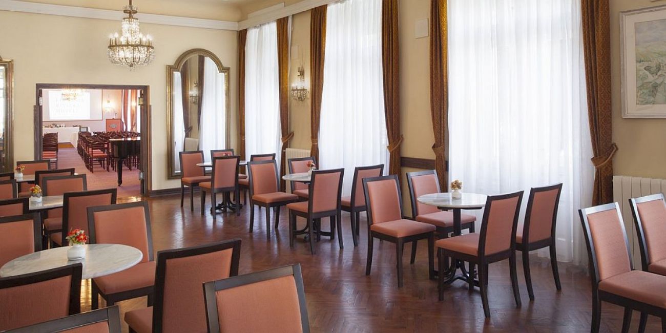 Hotel Palace Bellevue 3*  Opatija 