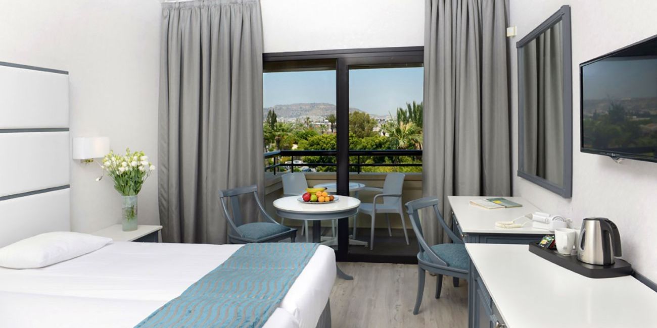 Hotel Palm Beach 4* Larnaca 