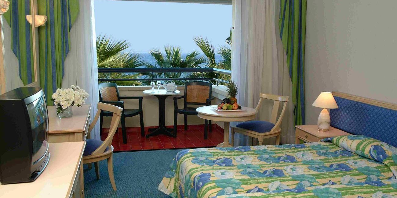 Hotel Palm Beach 4* Larnaca 