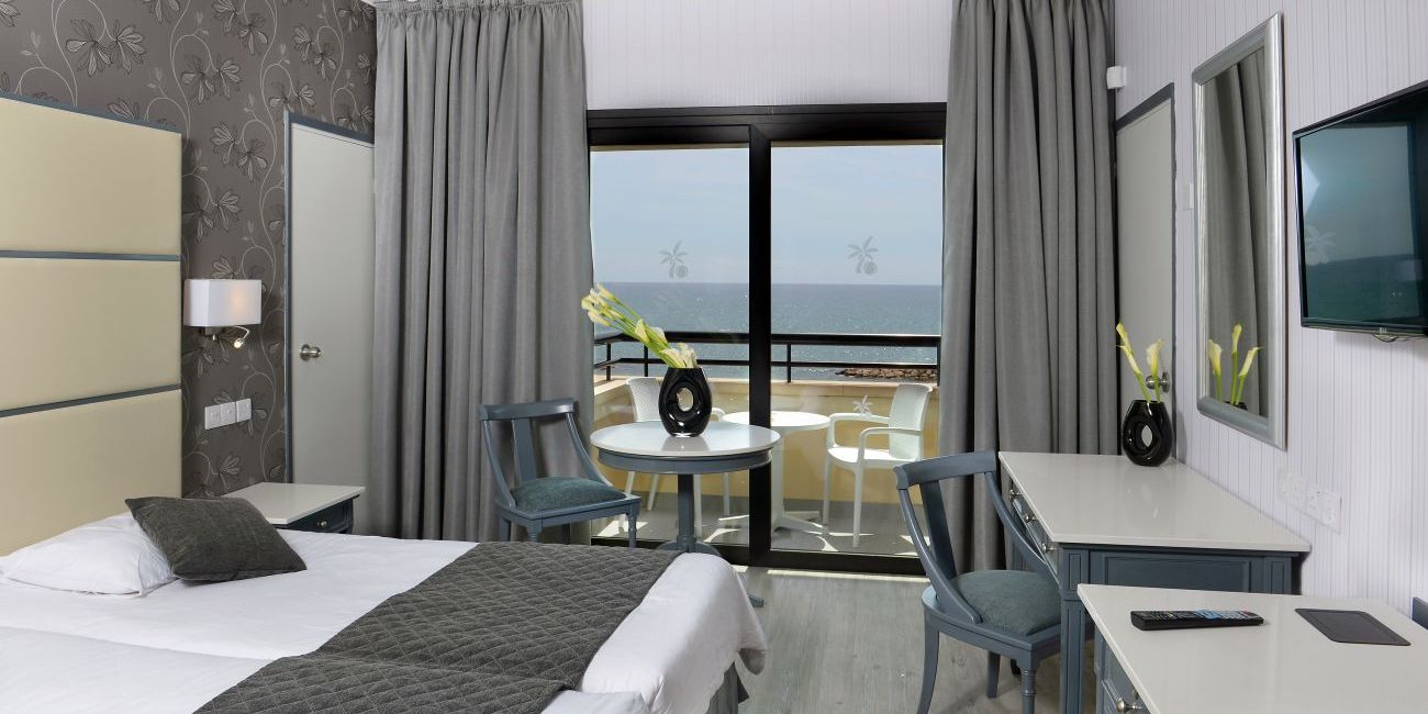 Hotel Palm Beach 4* Larnaca 