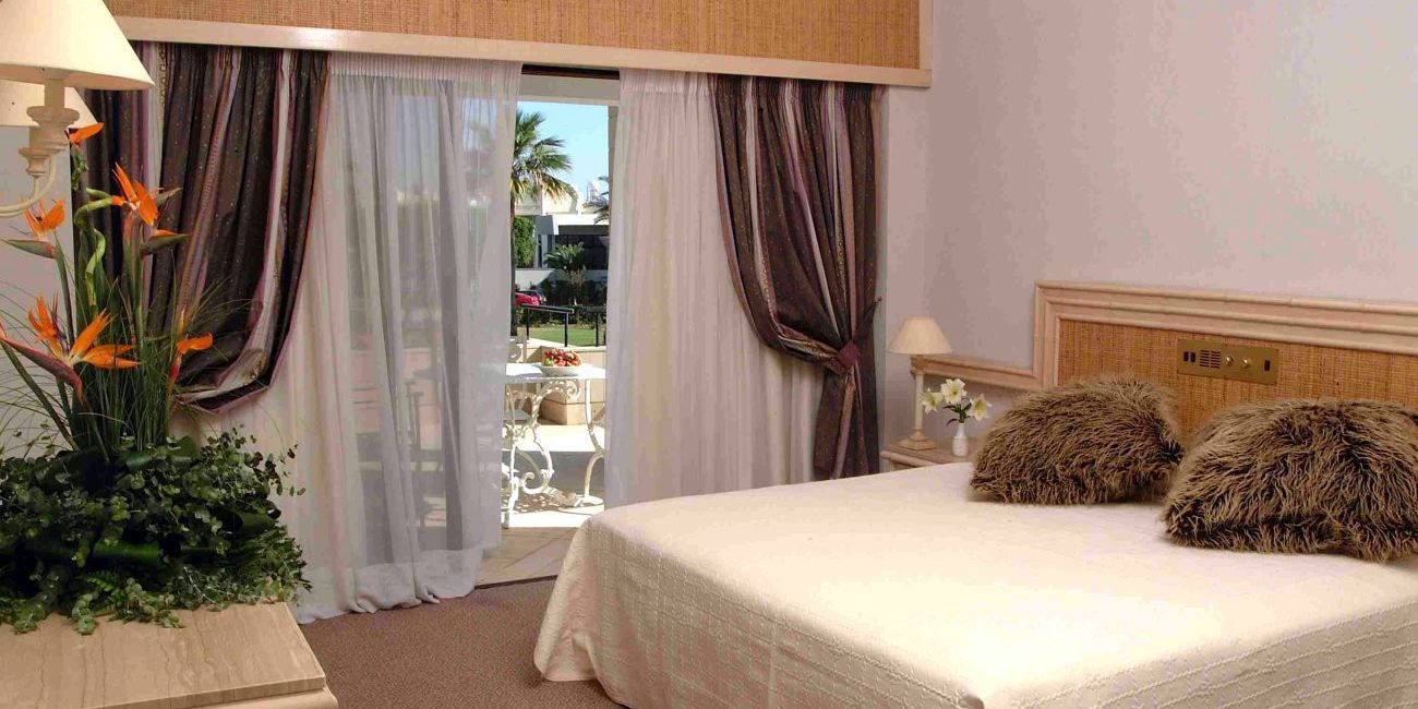 Hotel Palm Beach 4* Larnaca 