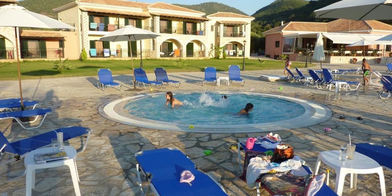 Hotel Perdika Resort 3*  Sivota 