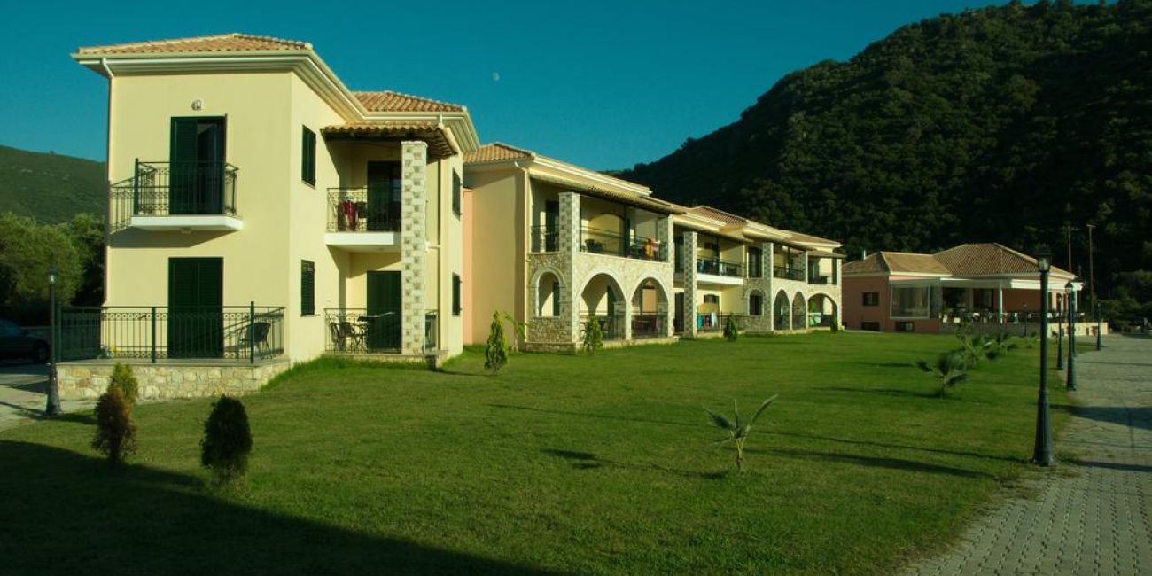 Hotel Perdika Resort 3*  Sivota 
