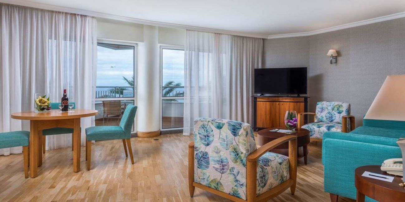 Hotel Pestana Grand Madeira 5*  Madeira 