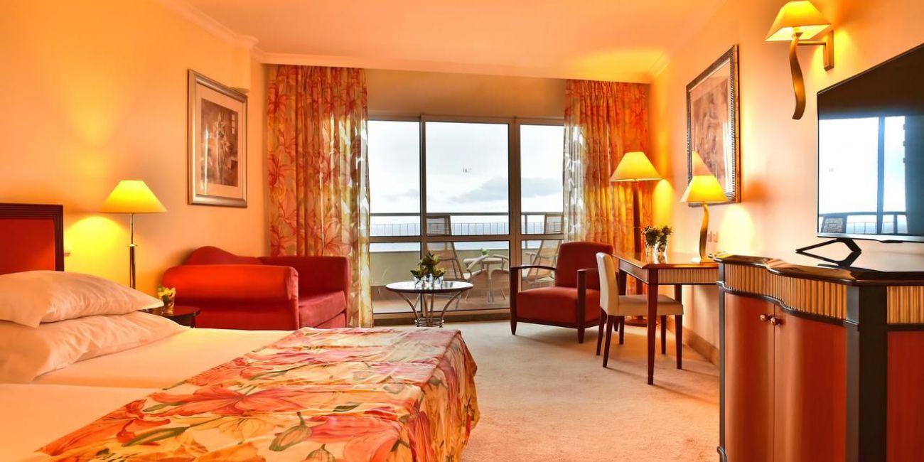 Hotel Pestana Grand Madeira 5*  Madeira 