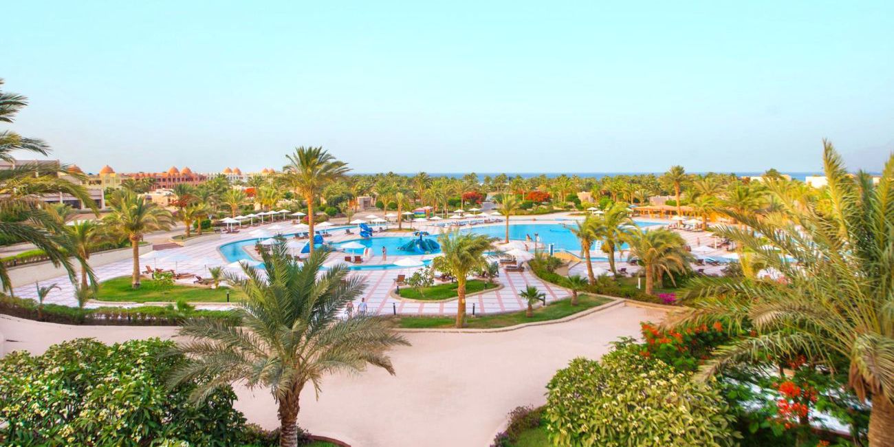 Hotel Pharaoh Azur Resort 4*  Hurghada 