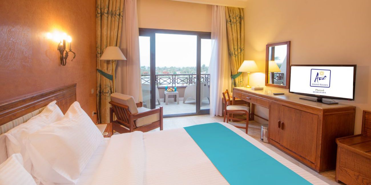 Hotel Pharaoh Azur Resort 4*  Hurghada 