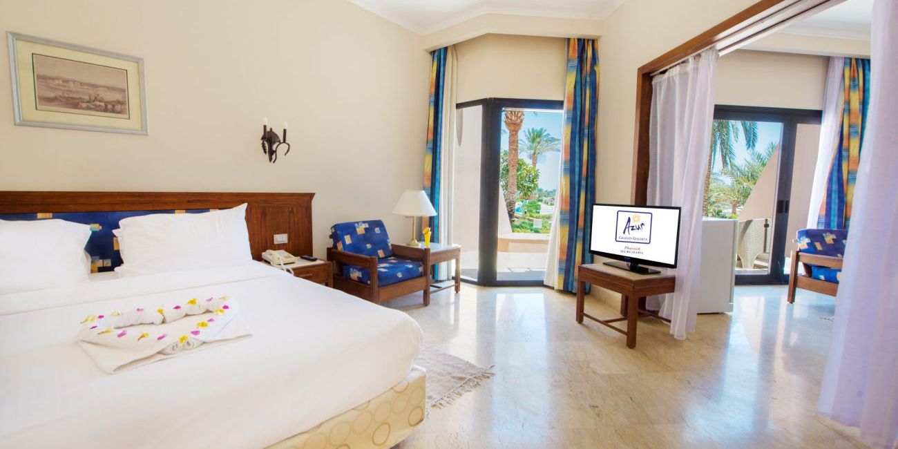 Hotel Pharaoh Azur Resort 4*  Hurghada 