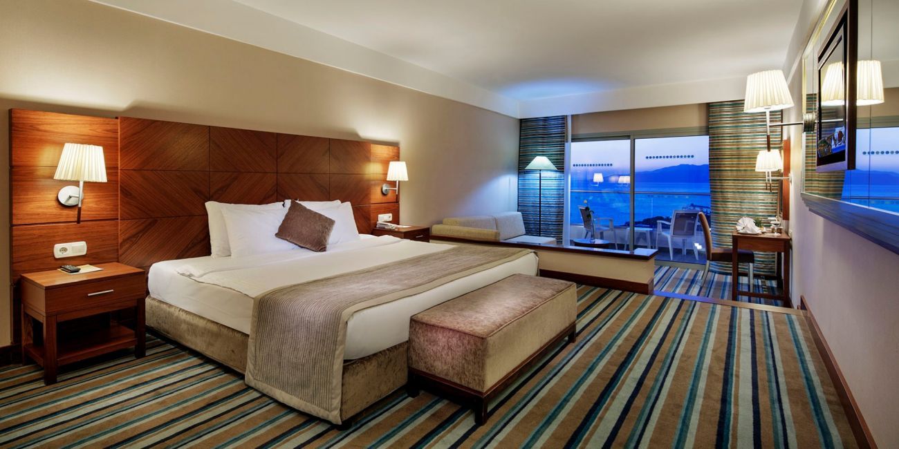 Hotel Pine Bay Holiday Resort 5* Kusadasi 
