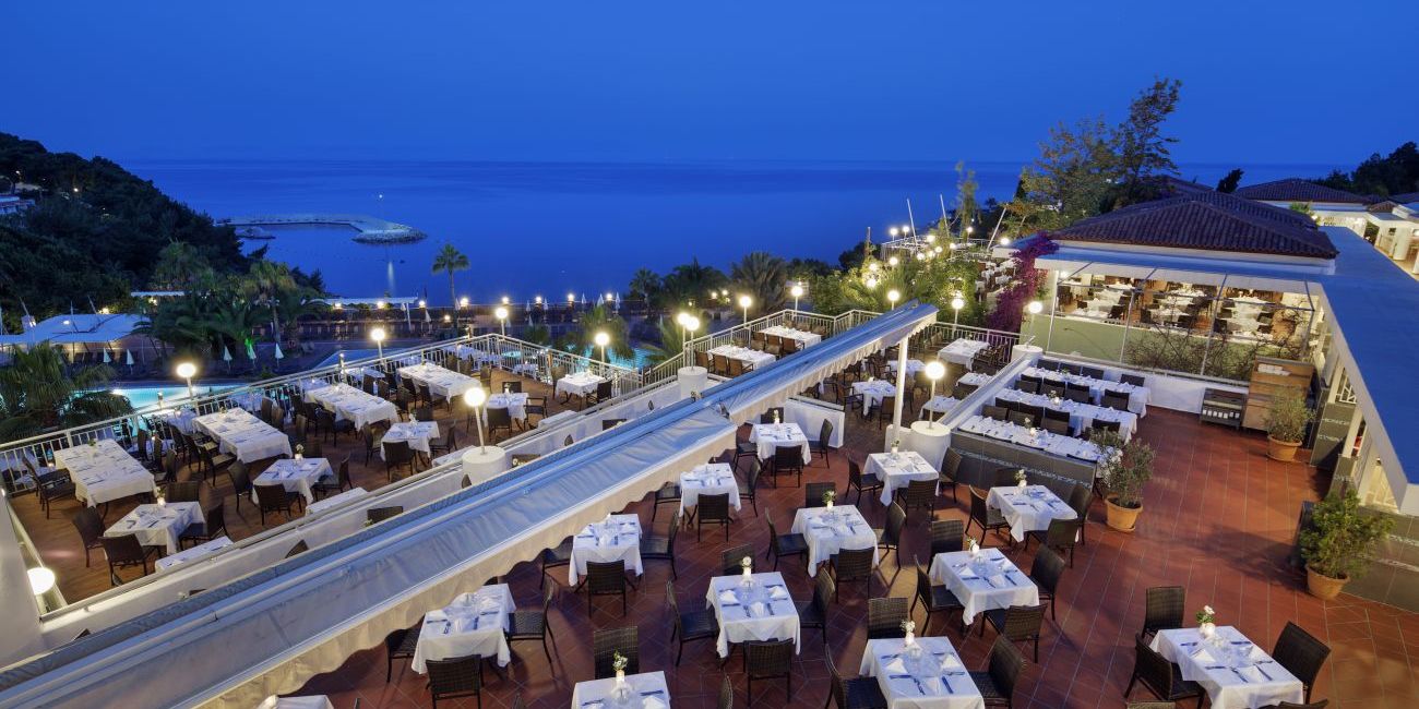 Hotel Pine Bay Holiday Resort 5* Kusadasi 