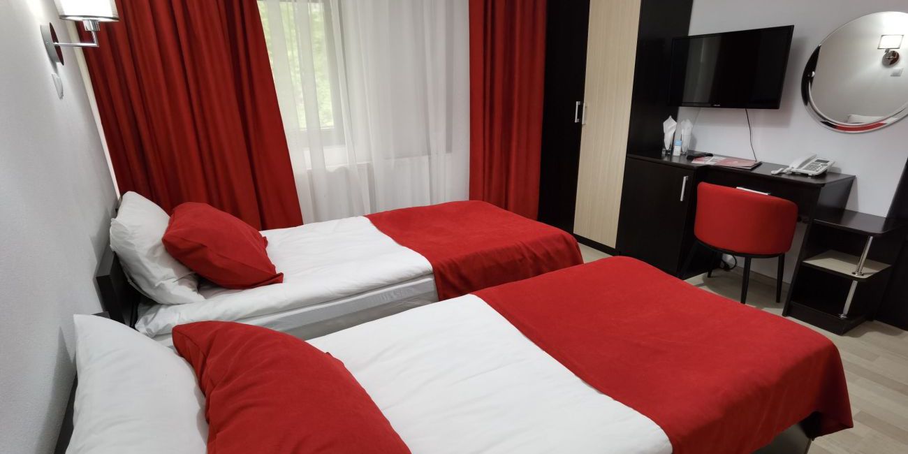 Hotel Piscul Negru 3*  Transfagarasan 