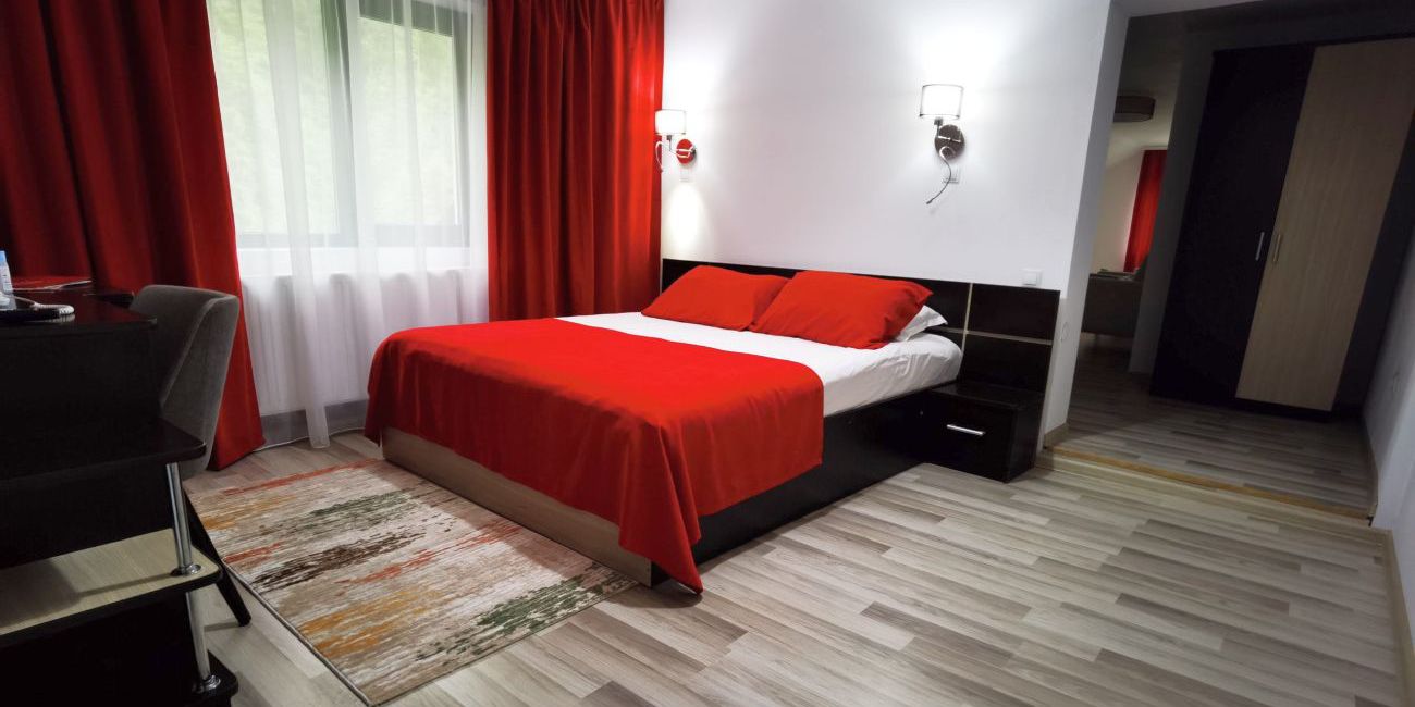 Hotel Piscul Negru 3*  Transfagarasan 