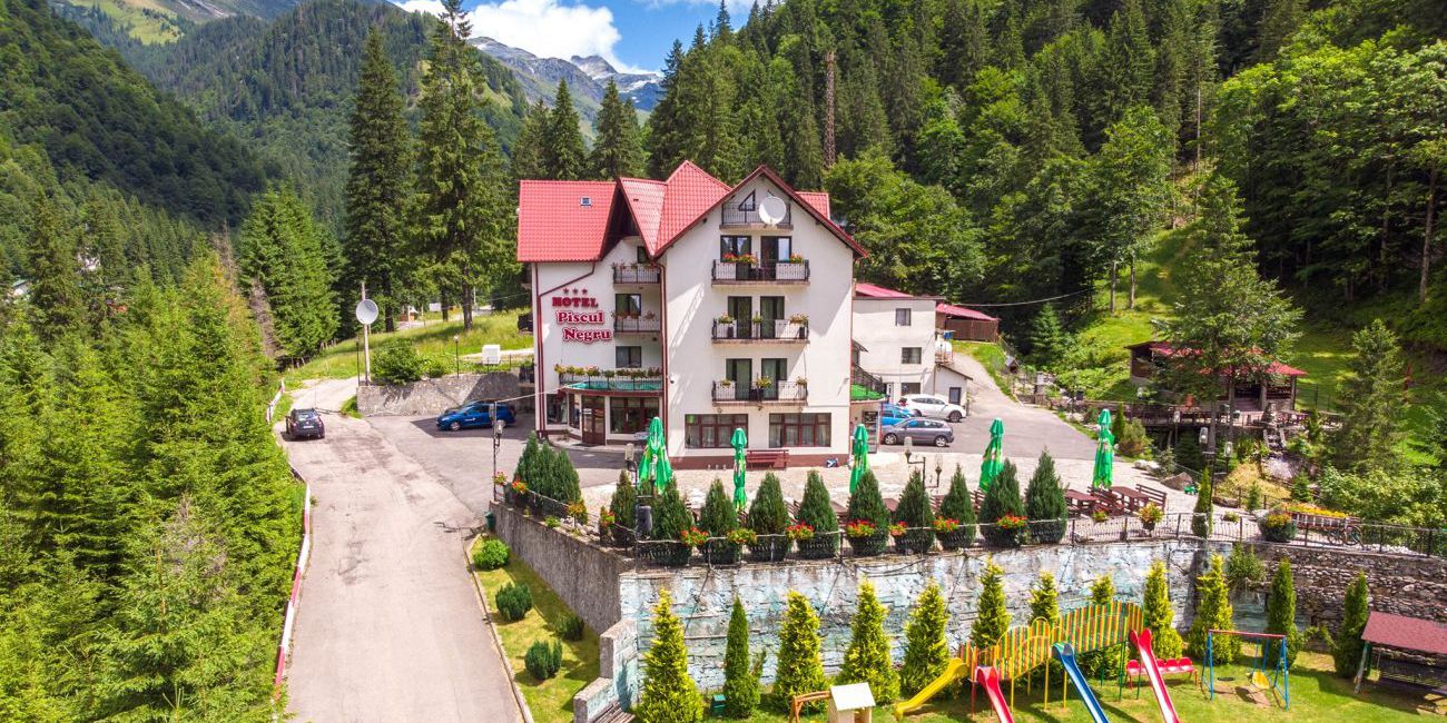 Hotel Piscul Negru 3*  Transfagarasan 