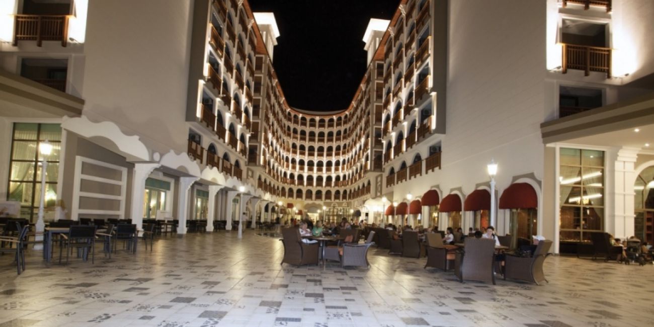 Hotel Quattro Beach Resort & Spa 5* Alanya 