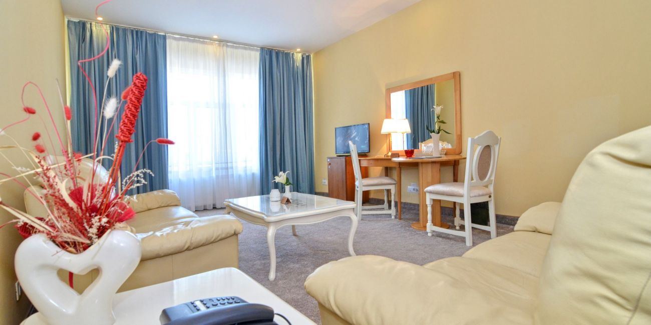 Hotel Queen Vera 4* Mamaia 