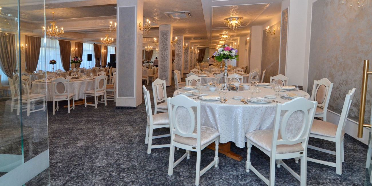 Hotel Queen Vera 4* Mamaia 