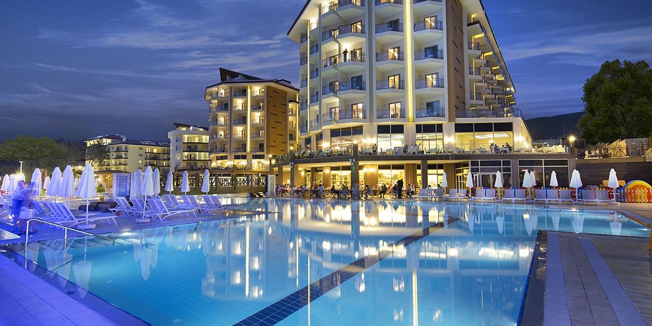 Hotel Ramada Resort by Wyndham Kusadasi & Golf 5* Kusadasi 