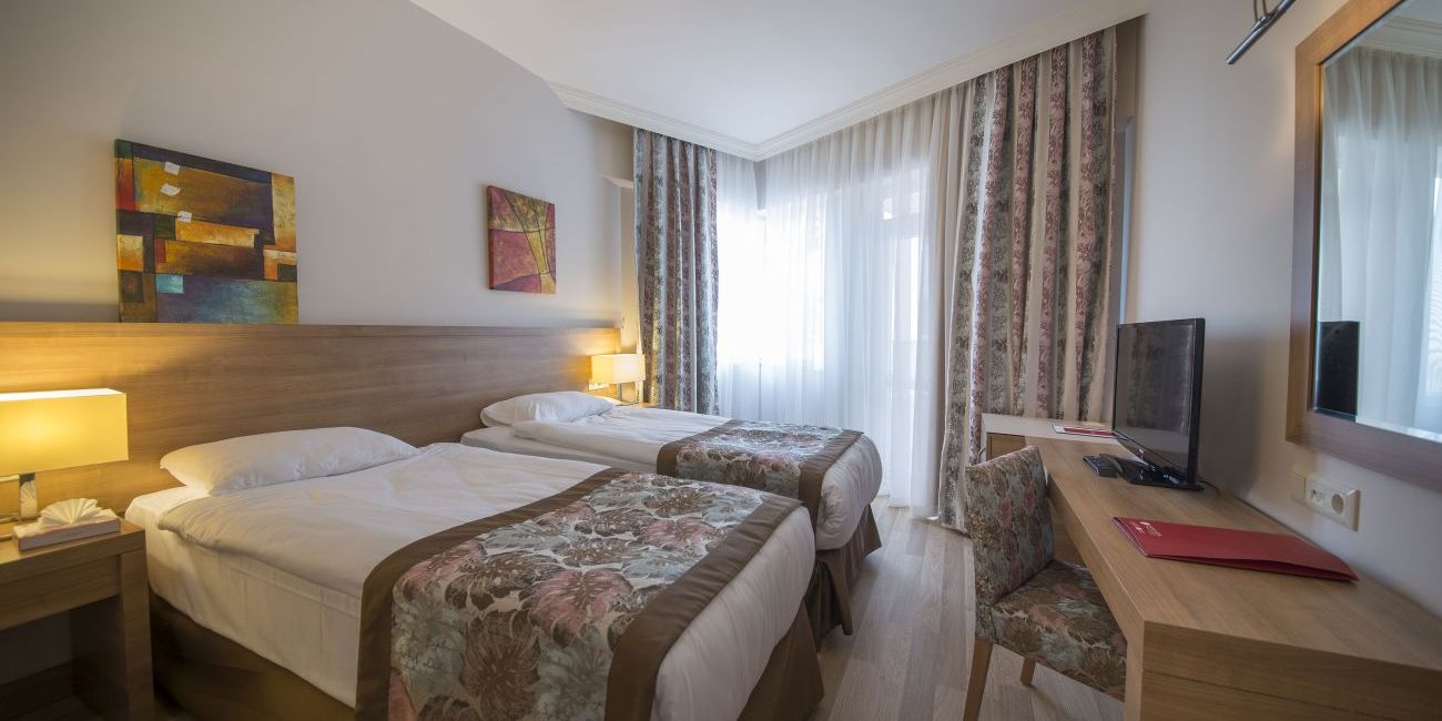 Hotel Ramada Resort Lara 5* Antalya - Lara 