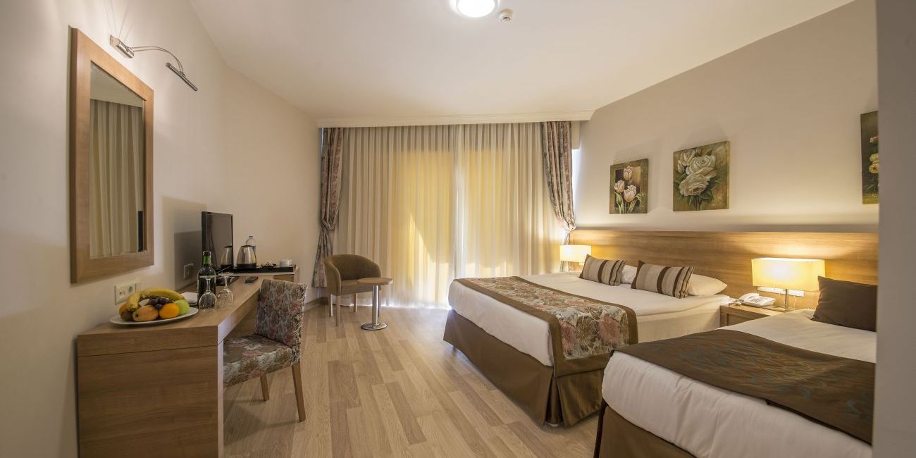 Hotel Ramada Resort Lara 5* Antalya - Lara 