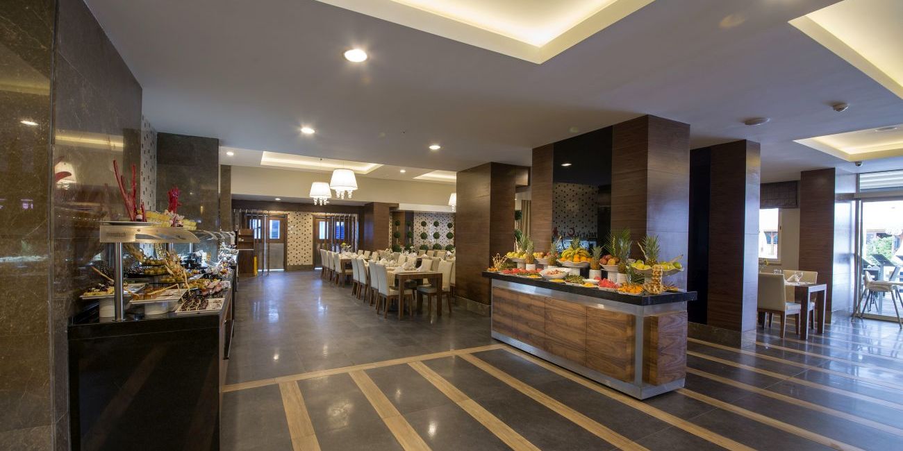 Hotel Ramada Resort Lara 5* Antalya - Lara 