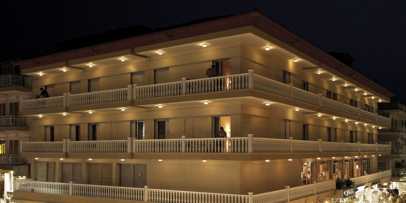 Hotel Regina Mare 3*  Riviera Olimpului 