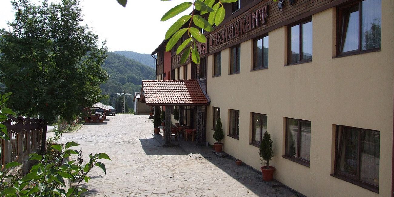 Hotel Roata 3*  Maramures 