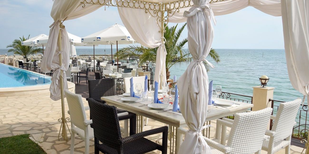 Hotel Royal Bay Resort 4*  Kavarna 