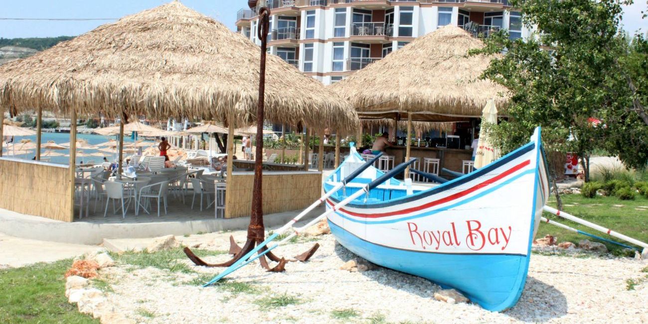 Hotel Royal Bay Resort 4*  Kavarna 