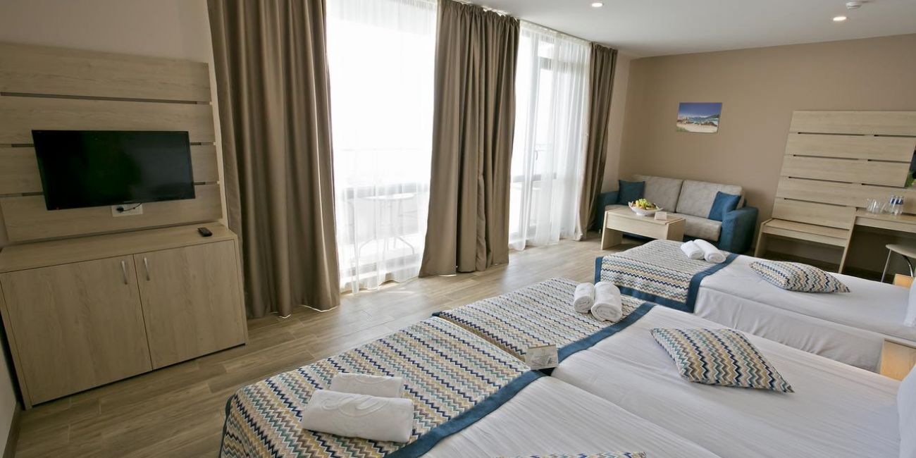 Hotel Royal Grand 4* Kavarna 