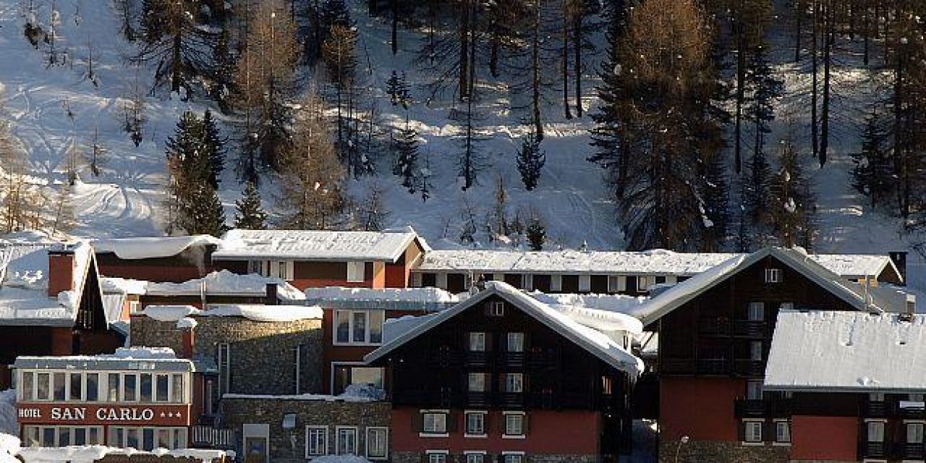 Hotel San Carlo Livigno  3* - Demipensiune + Cina Festiva Bormio 