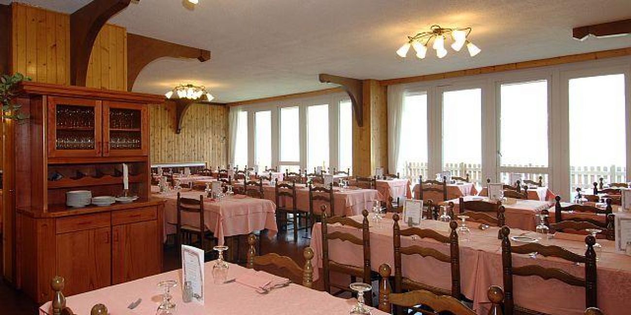 Hotel San Carlo Livigno  3* - Demipensiune + Cina Festiva Bormio 