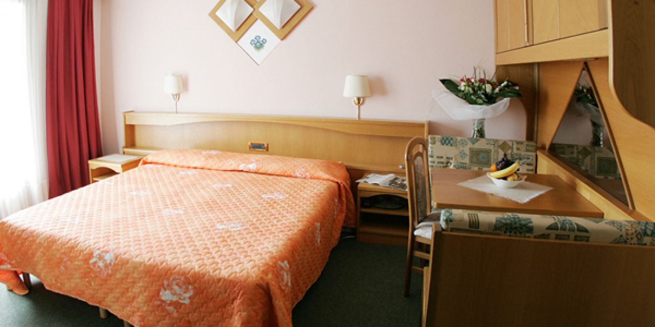 Hotel Santanton 4* -  Demipensiune+Cina Festiva Bormio 