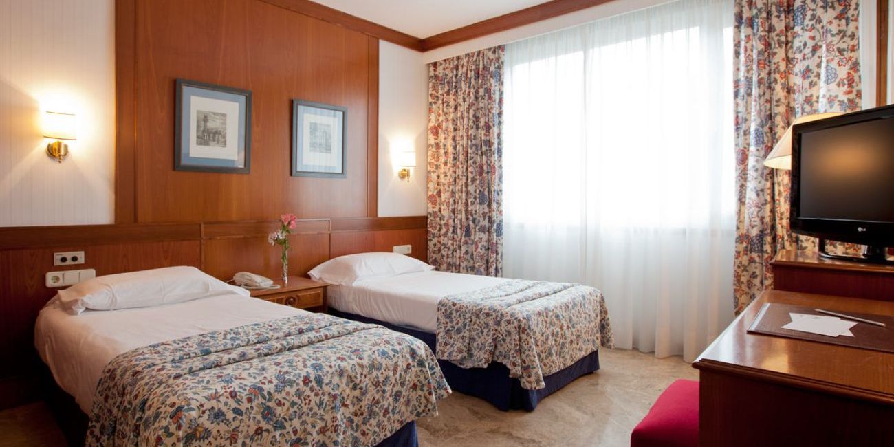 Hotel Santos Santemar 4* (sau similar) - Demipensiune Madrid 