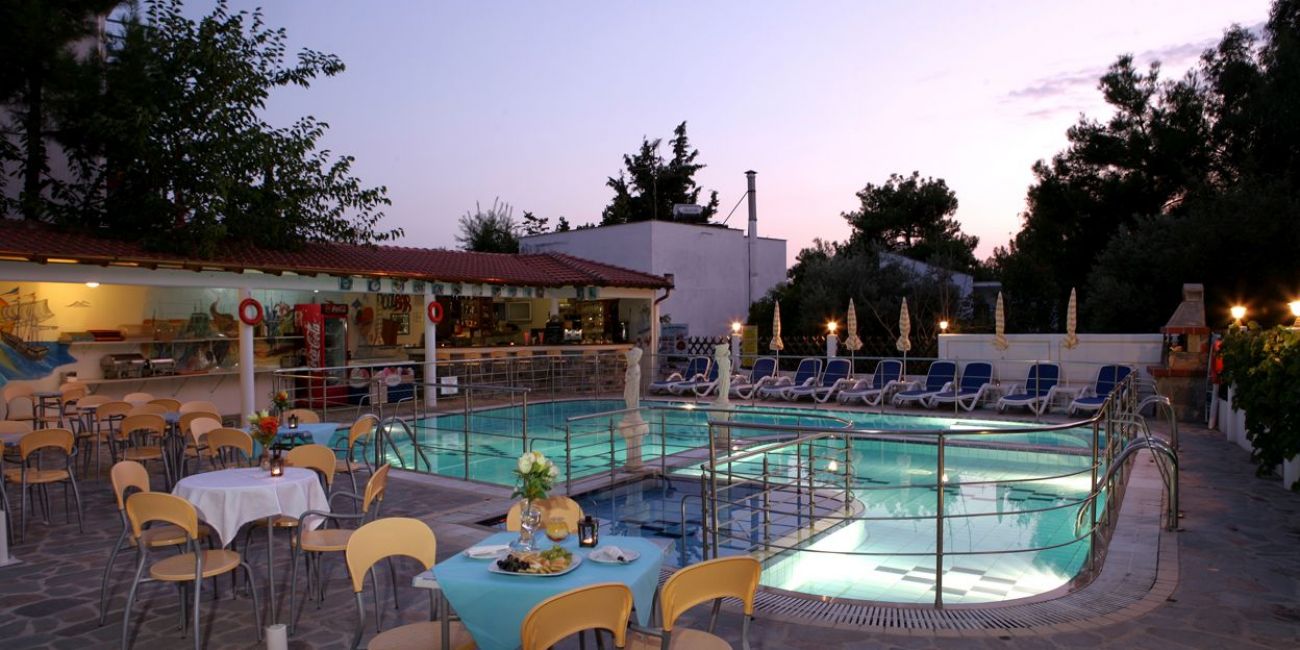 Hotel Sirines 2*  Thassos 