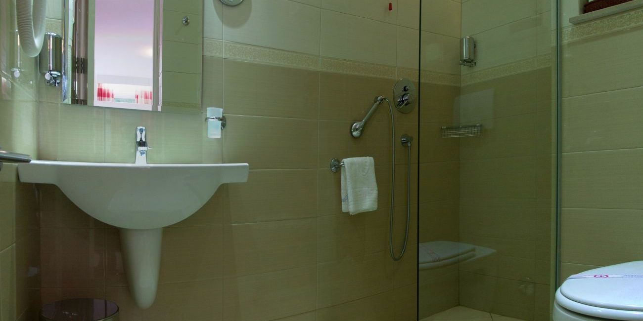 Hotel Slovenska Plaza 3*/4* Budva 