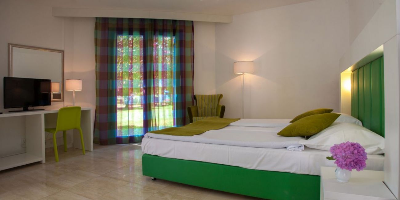 Hotel Slovenska Plaza 3*/4* Budva 