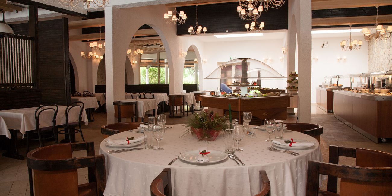 Hotel Slovenska Plaza 3*/4* Budva 