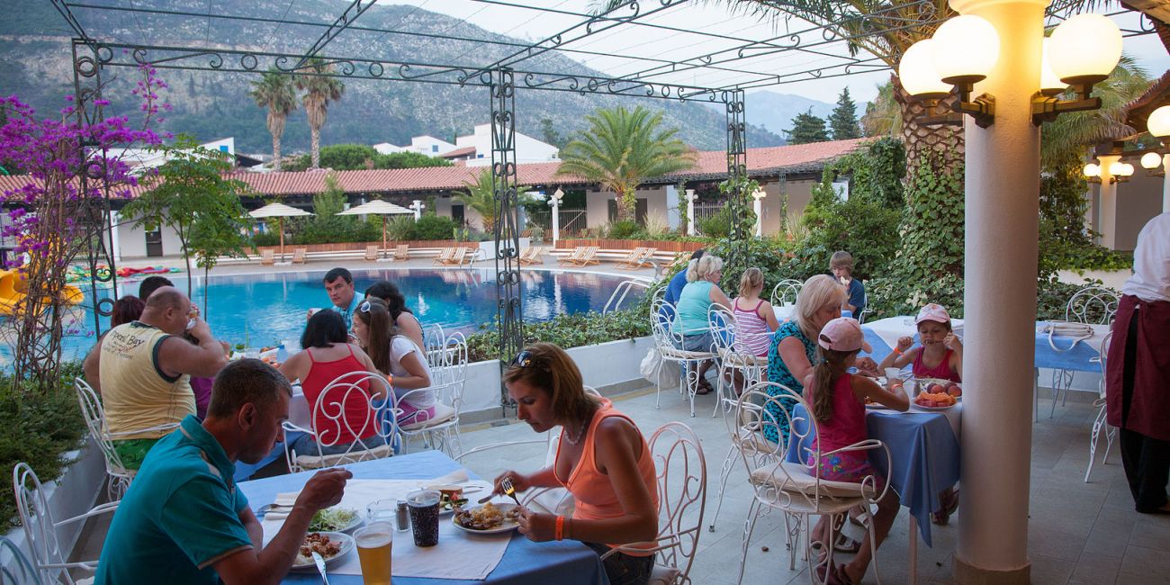 Hotel Slovenska Plaza 3*/4* Budva 