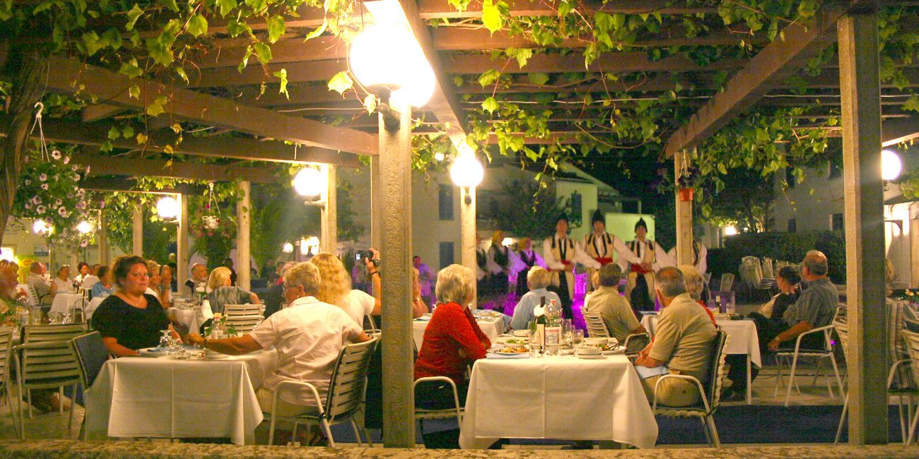 Hotel Slovenska Plaza 3*/4* Budva 