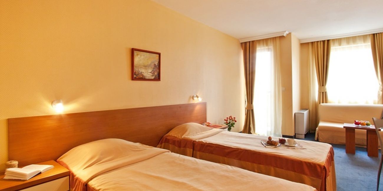 Hotel St George 4*  Pomorie 