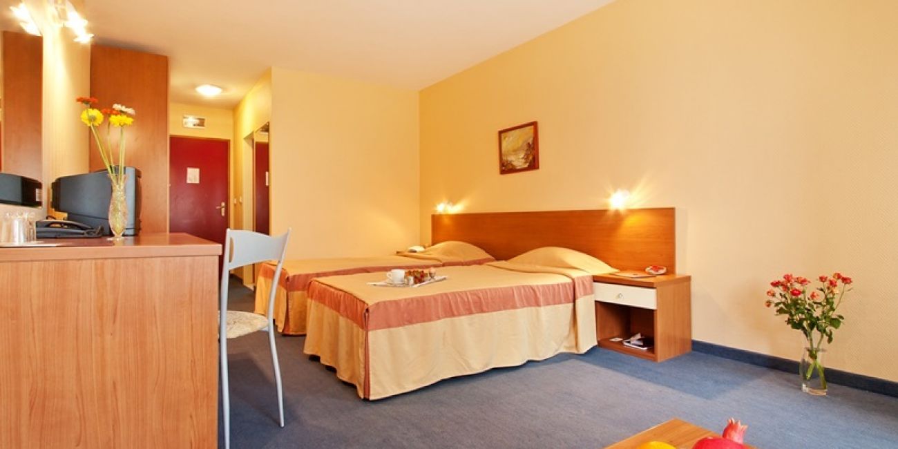 Hotel St George 4*  Pomorie 
