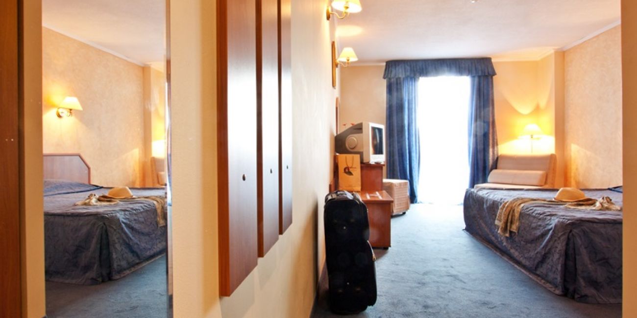 Hotel St George 4*  Pomorie 