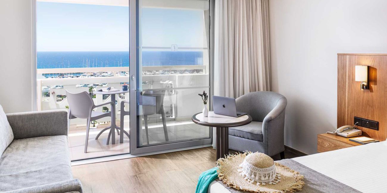 Hotel St Raphael Resort & Marina 5* Limassol 