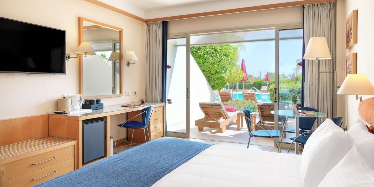 Hotel St Raphael Resort & Marina 5* Limassol 