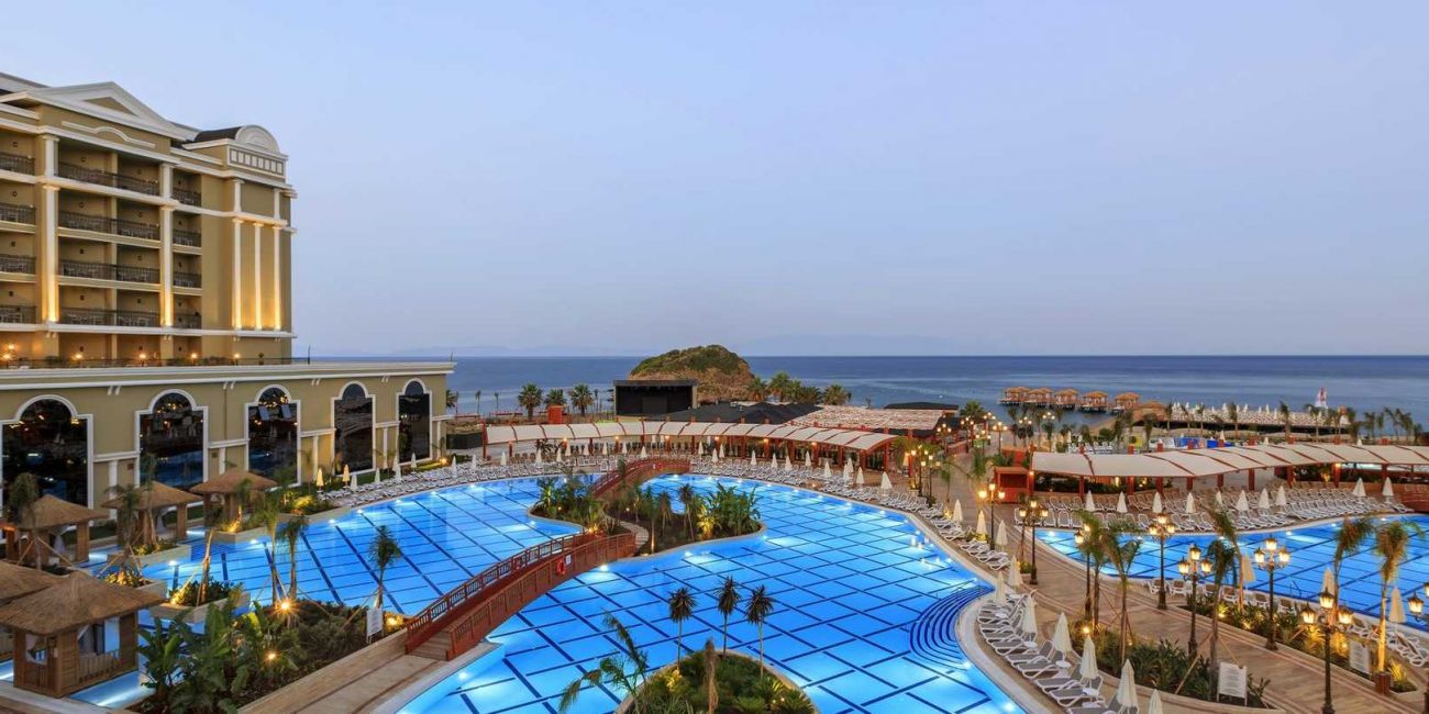 Hotel Sunis Efes Royal Palace Resort 5*  Kusadasi 