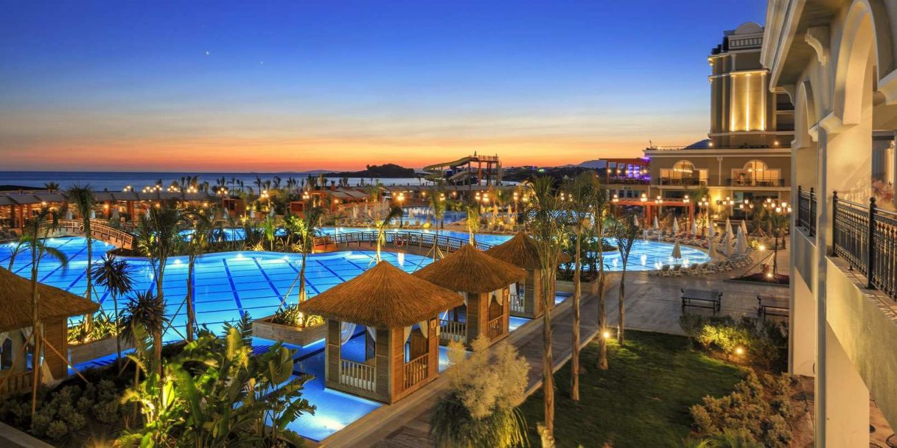 Hotel Sunis Efes Royal Palace Resort 5*  Kusadasi 